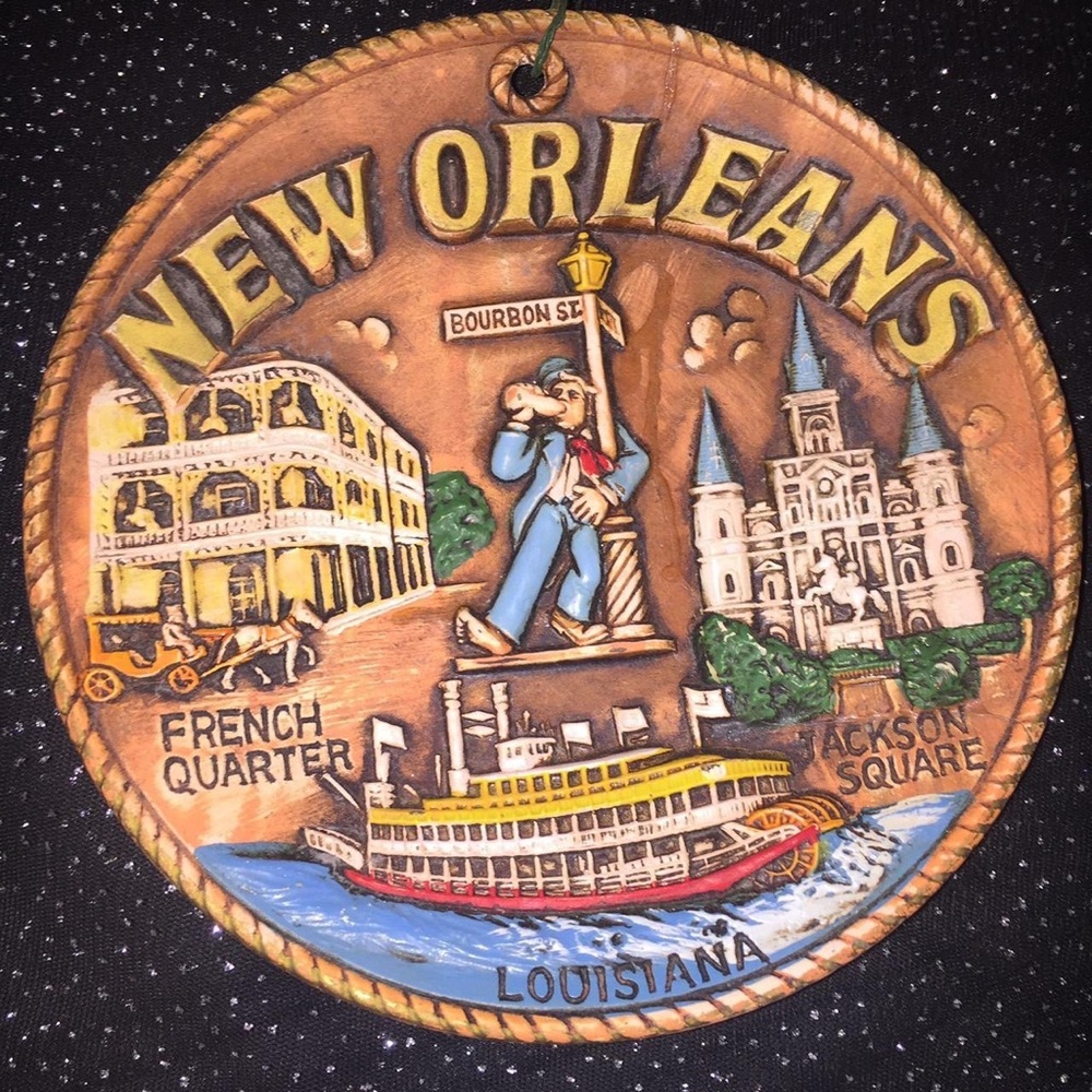 New Orleans Ceramic Decorative Wall Plate Souvenir - Picture 4 of 4
